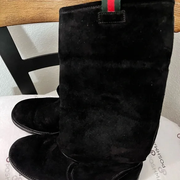 GUCCI SAINT MORITZ PRE-LOVED RARE AUTHENTIC BLK SUEDE LEATHERSHEARLING BOOTS